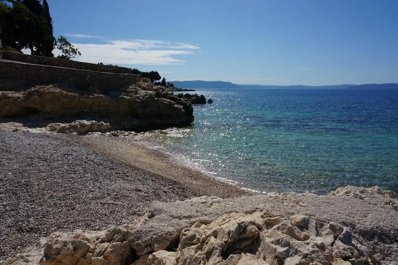 Studio Apartment Michelle - Intermezzo With Sea View