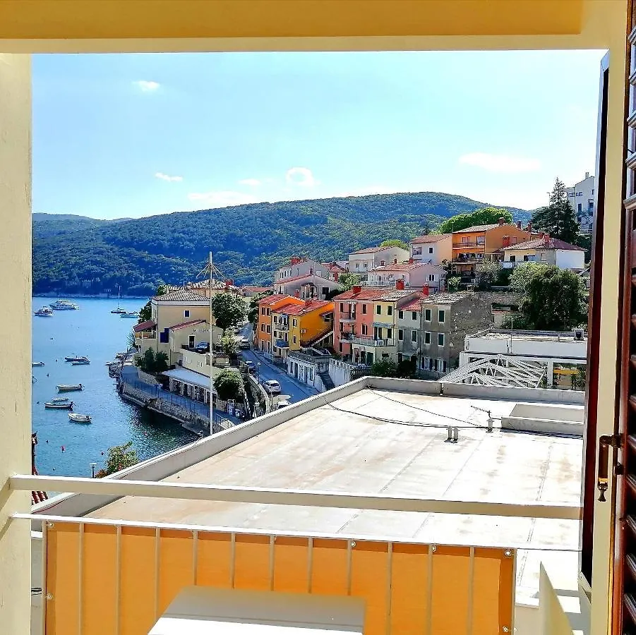 Studio Apartment Michelle - Intermezzo With Sea View Rabac
